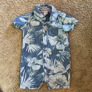 Carter’s 18 month romper